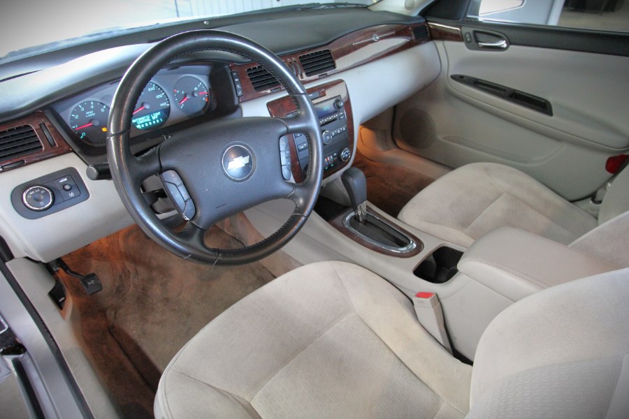 2010 Chevrolet Impala LS photo