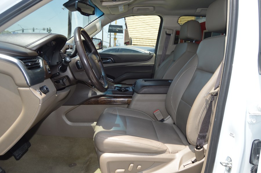 2018 Chevrolet Suburban 2WD 4dr 1500 LT photo