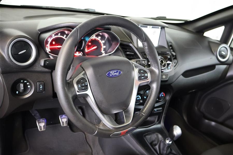 2017 Ford Fiesta ST photo