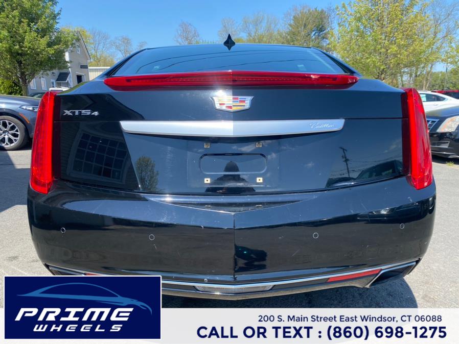 2016 Cadillac XTS 4dr Sdn Luxury Collection AWD photo