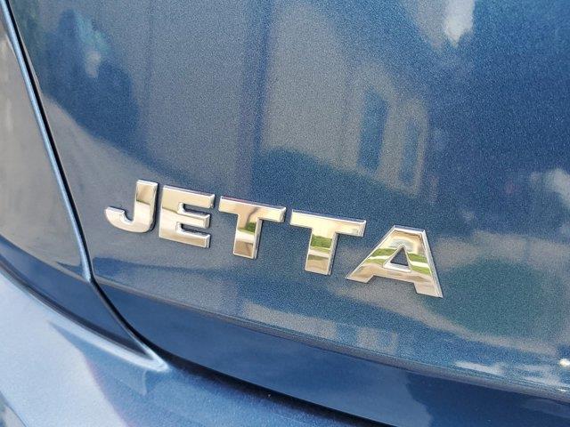 2021 Volkswagen Jetta R-Line photo