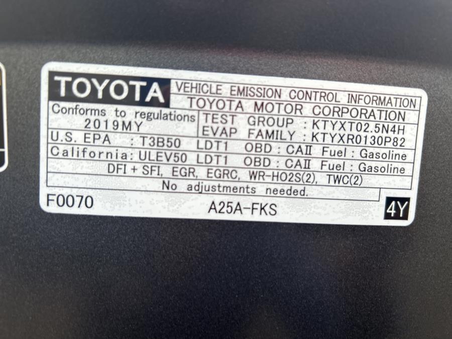 2019 Toyota RAV4 LE photo
