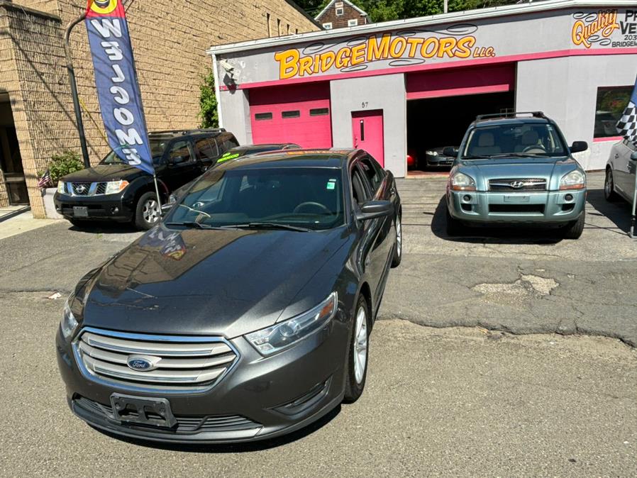 2015 Ford Taurus 4dr Sdn SEL FWD photo