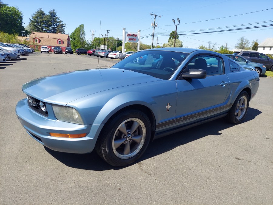 2006 Ford Mustang V6 Coupe RWD