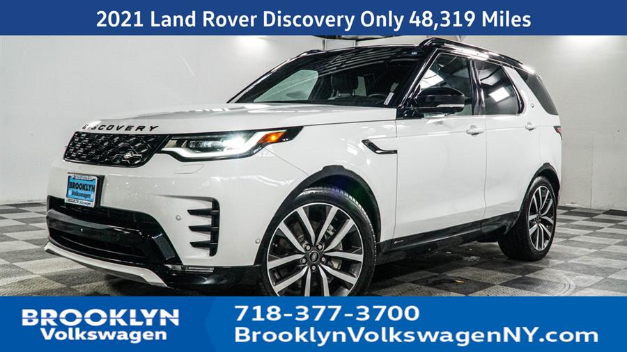 The 2021 Land Rover Discovery S R-Dynamic photos