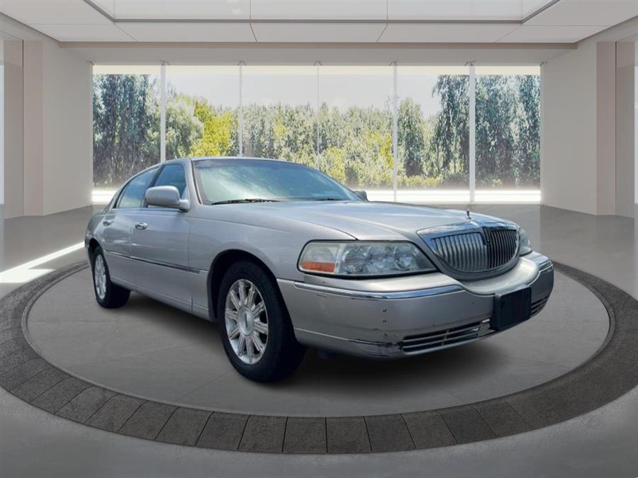 2008 Lincoln Town Car Signature Limited photo