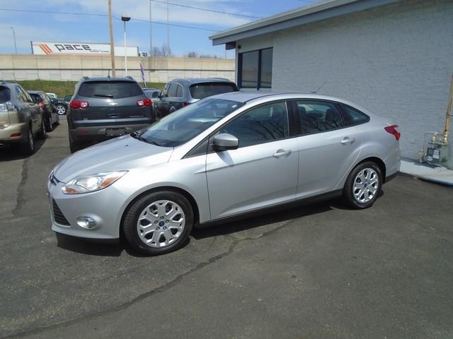 2012 Ford Focus SE photo