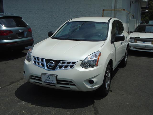 2011 Nissan Rogue S photo