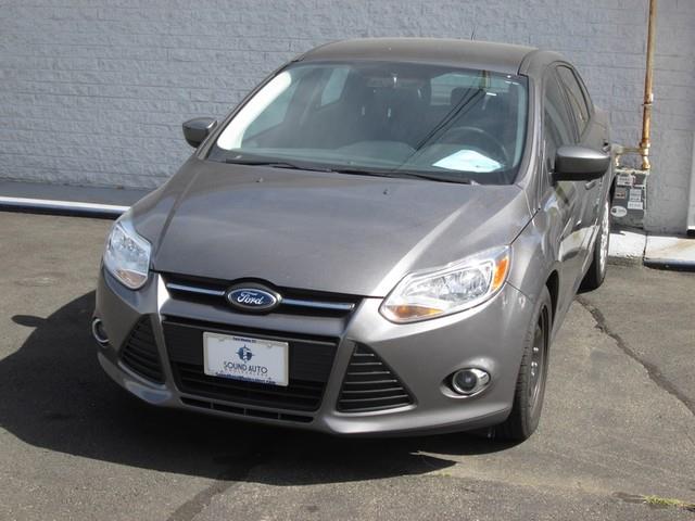 2012 Ford Focus SE photo