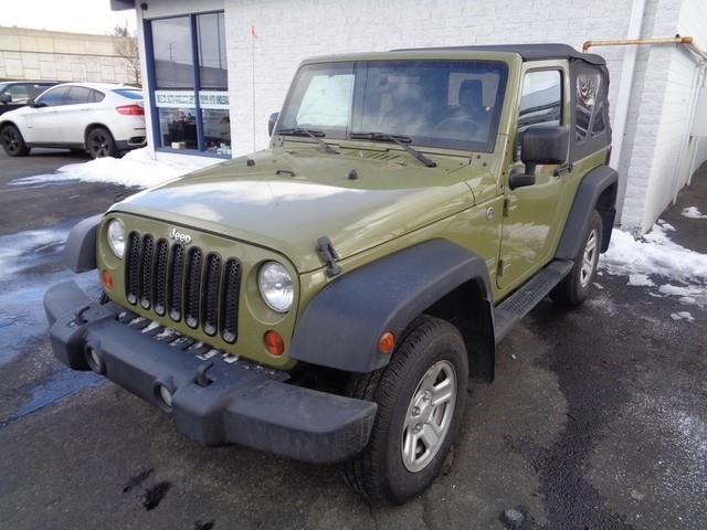 The 2013 Jeep Wrangler Sport photos