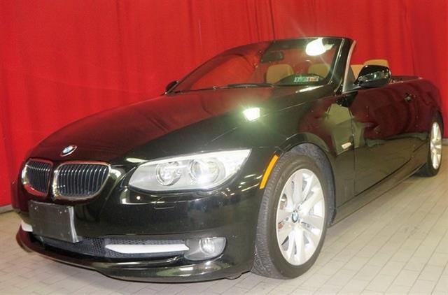 2011 BMW Legend 328i photo
