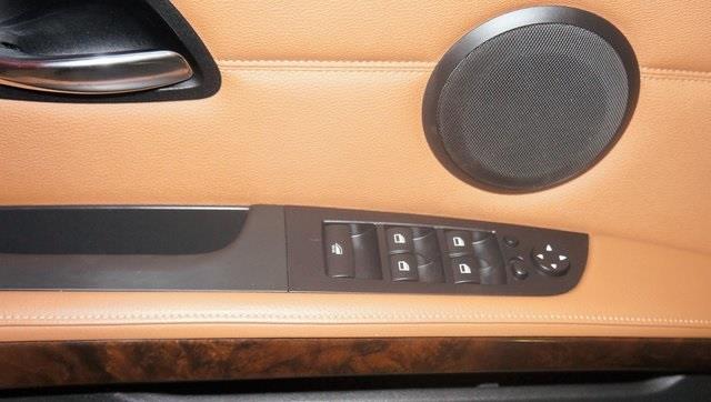 2011 BMW Legend 328i photo