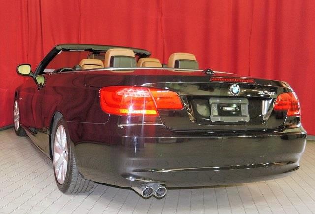 2011 BMW Legend 328i photo