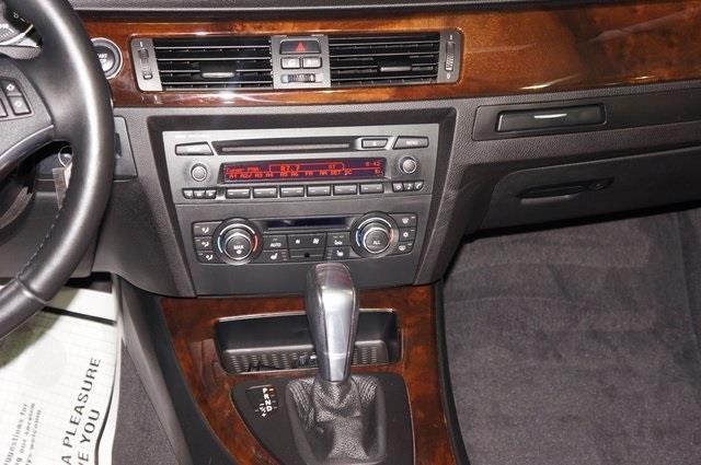 2011 BMW Legend 328i photo