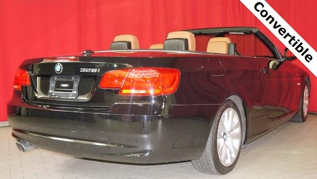 2011 BMW Legend 328i photo