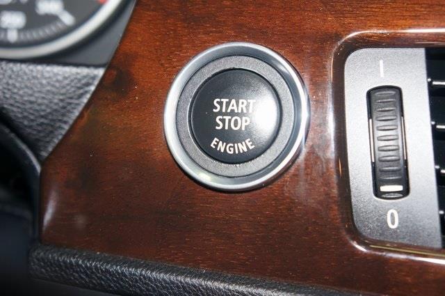 2011 BMW Legend 328i photo