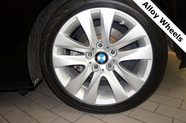 2011 BMW Legend 328i photo
