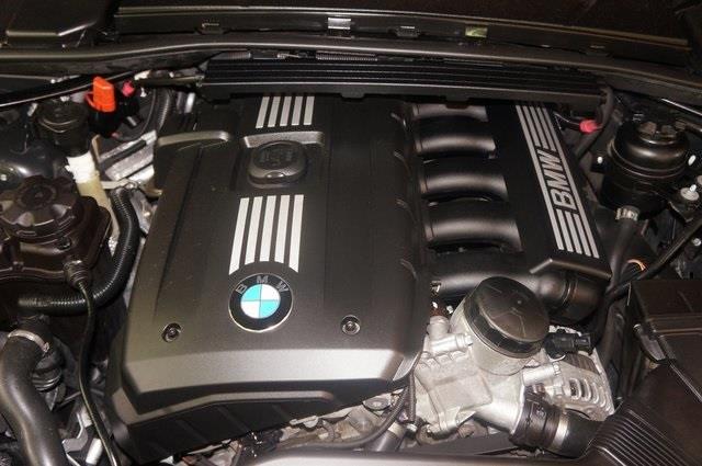 2011 BMW Legend 328i photo
