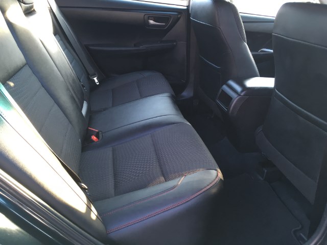 2015 Toyota Camry 4dr Sdn I4 Auto XSE (Natl) photo