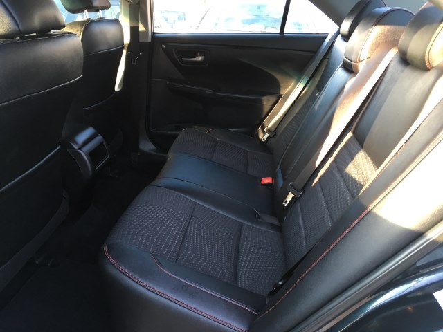 2015 Toyota Camry 4dr Sdn I4 Auto XSE (Natl) photo