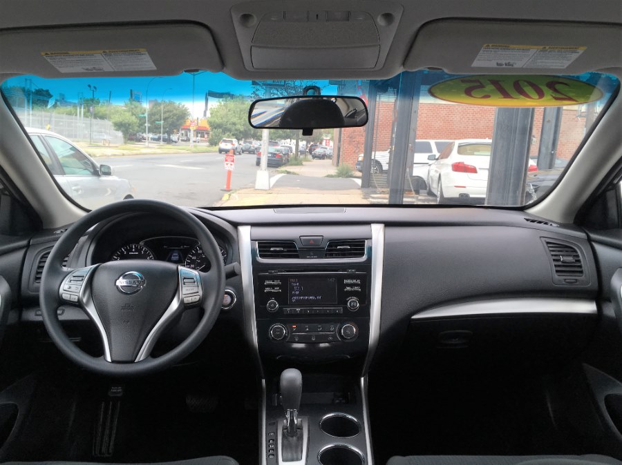 2015 Nissan Altima 4dr Sdn I4 2.5 S photo