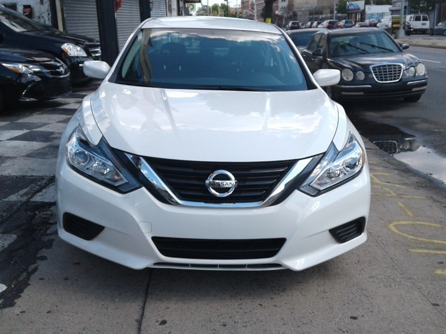 2016 Nissan Altima 4dr Sdn I4 2.5 SV photo