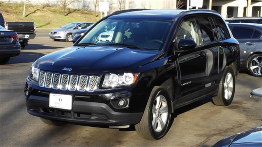 2014 Jeep Compass Latitude photo
