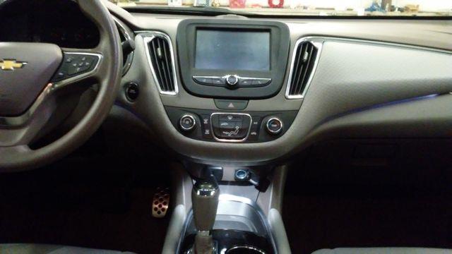 2016 Chevrolet Malibu LT photo