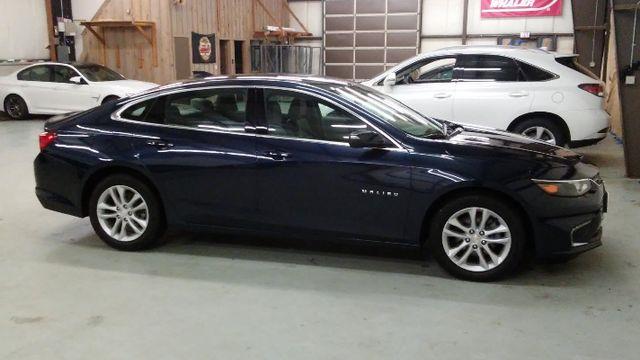2016 Chevrolet Malibu LT photo