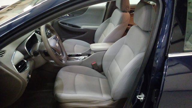 2016 Chevrolet Malibu LT photo