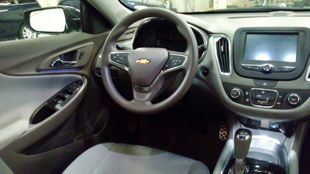 2016 Chevrolet Malibu LT photo