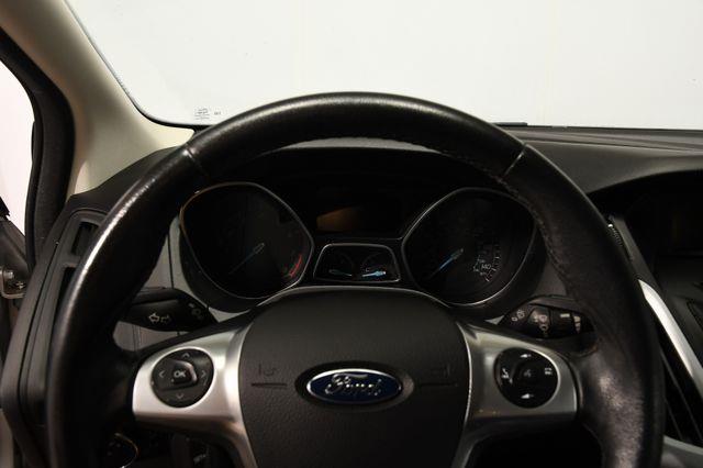 2014 Ford Focus SE photo