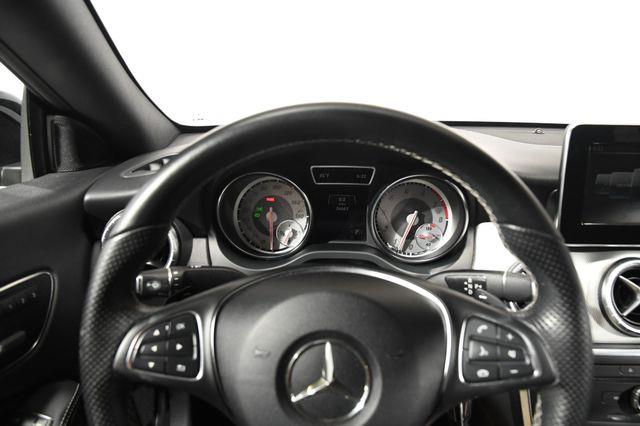 2015 Mercedes-Benz CLA 250 LEATHER photo