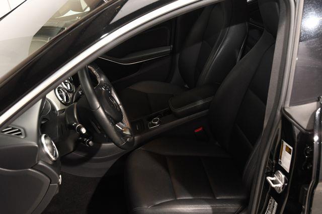 2015 Mercedes-Benz CLA 250 LEATHER photo
