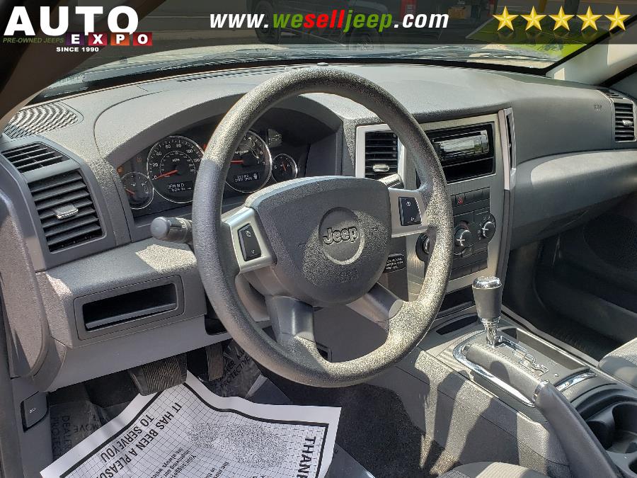 2010 Jeep Grand Cherokee Laredo photo