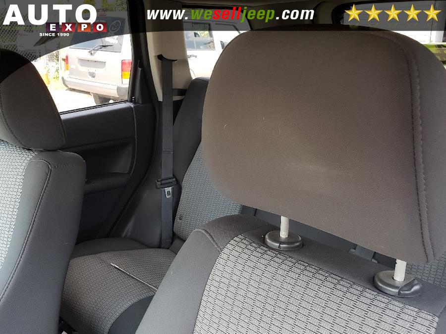 2010 Jeep Grand Cherokee Laredo photo