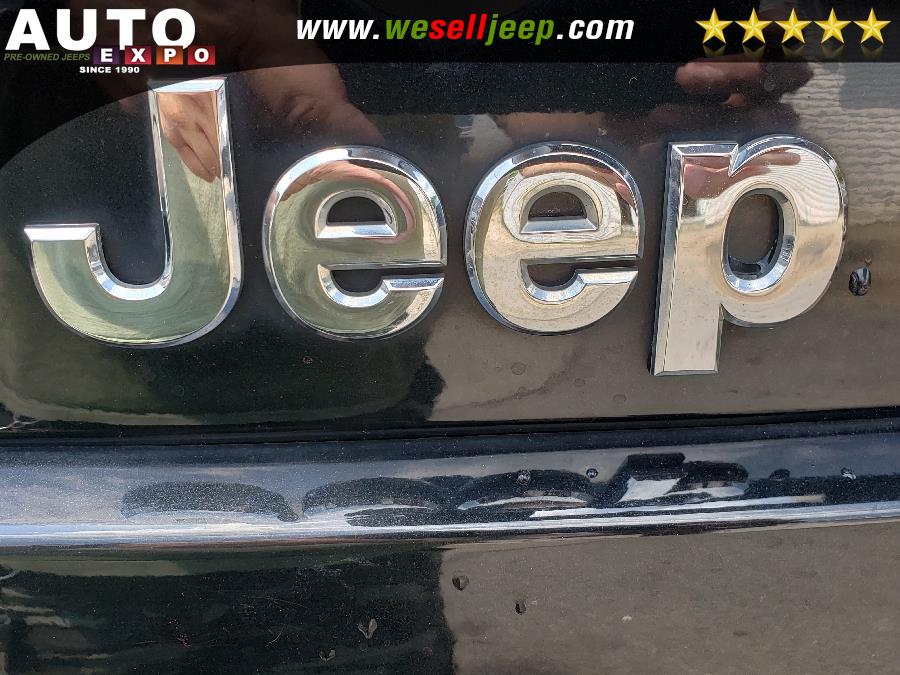 2010 Jeep Grand Cherokee Laredo photo