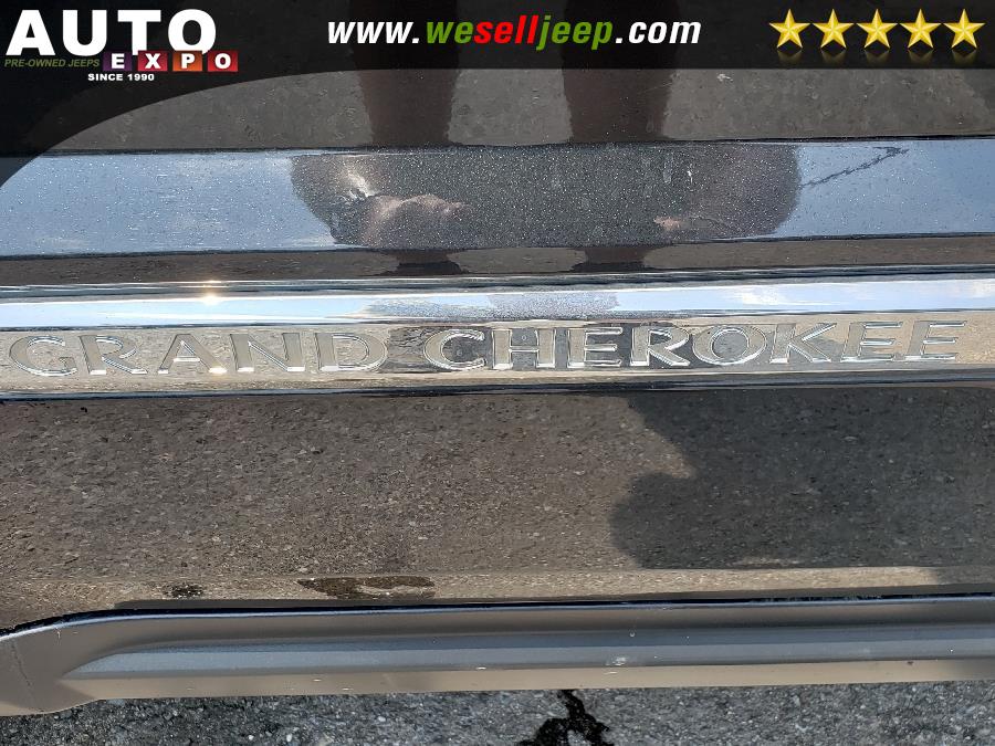 2010 Jeep Grand Cherokee Laredo photo