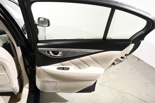 2015 Infiniti Q50 Premium photo