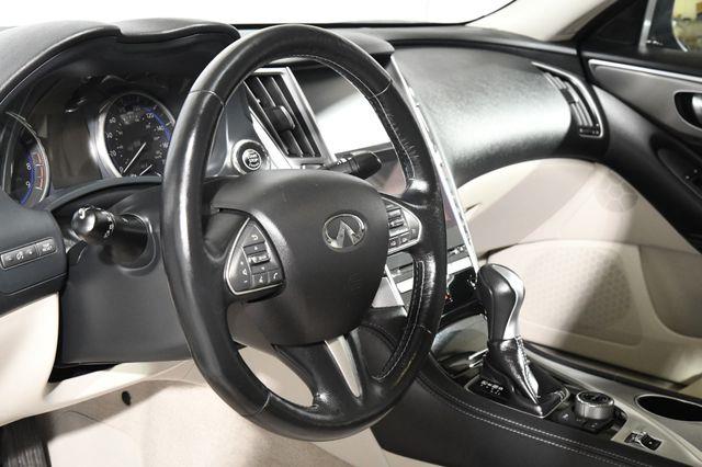 2015 Infiniti Q50 Premium photo