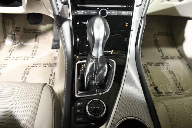 2015 Infiniti Q50 Premium photo