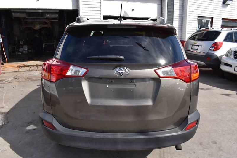 2014 Toyota RAV4 XLE photo