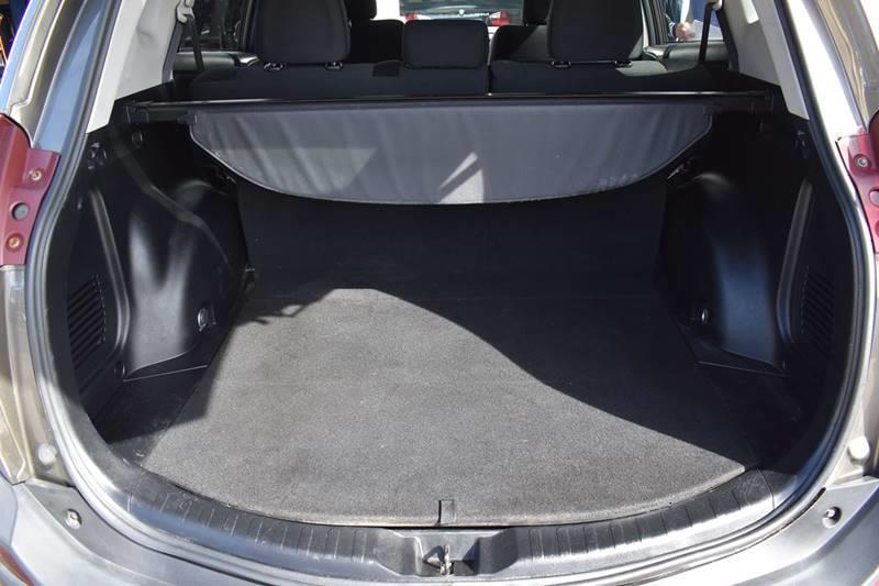 2014 Toyota RAV4 XLE photo
