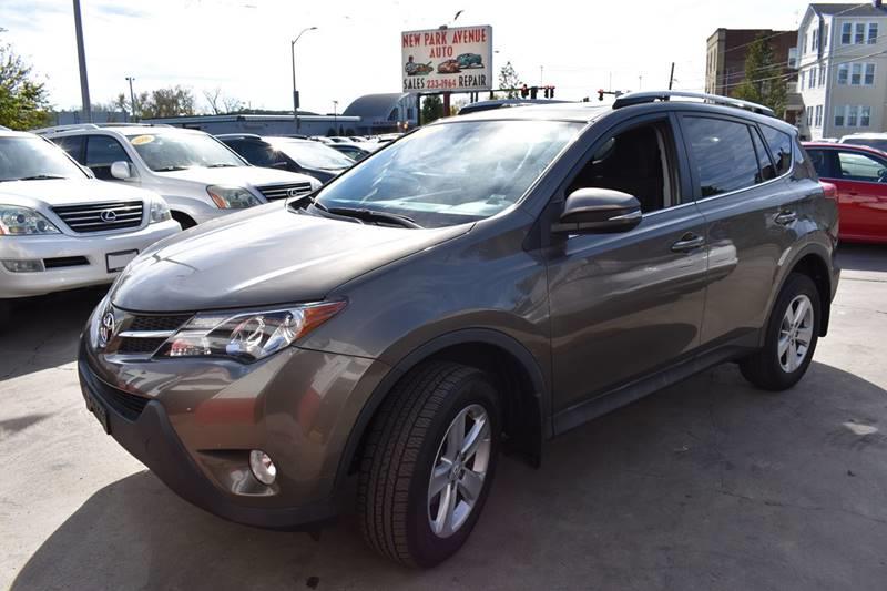 2014 Toyota RAV4 XLE photo