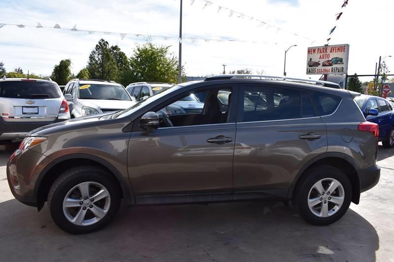 2014 Toyota RAV4 XLE photo