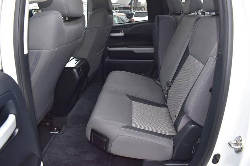 2014 Toyota Tundra SR5 photo