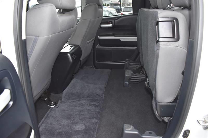 2014 Toyota Tundra SR5 photo