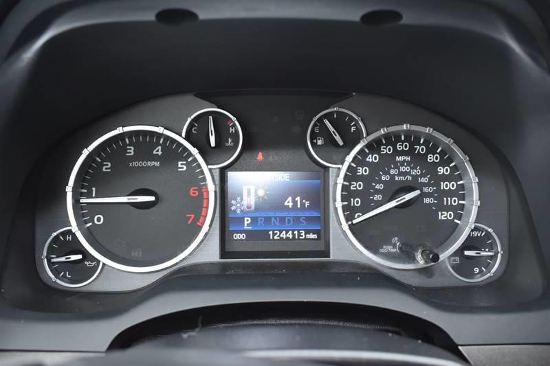 2014 Toyota Tundra SR5 photo