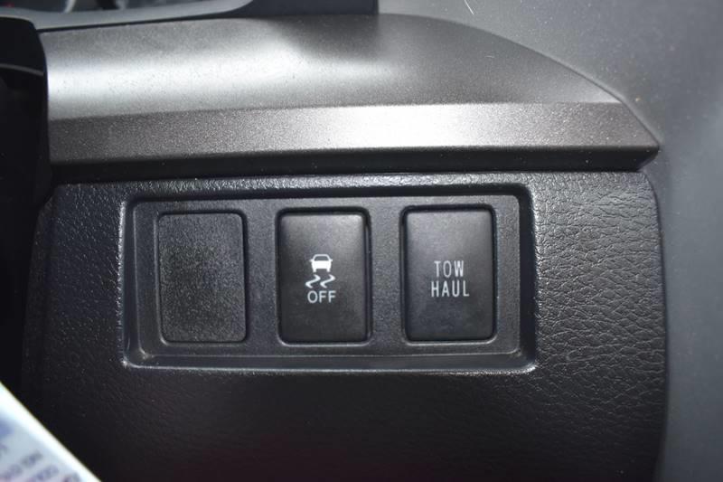 2014 Toyota Tundra SR5 photo