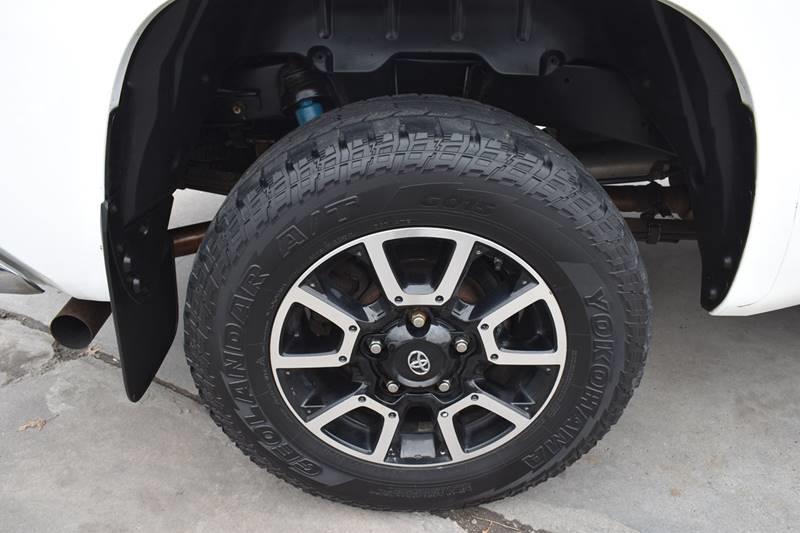 2014 Toyota Tundra SR5 photo